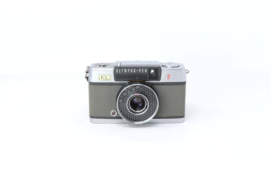 Olympus Pen EE 35mm Film Camera (1961)